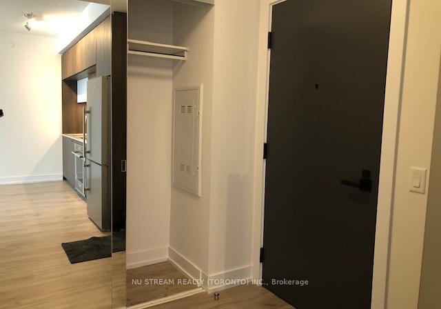 25-adra-grado-way-north-york-ontario-c12173682