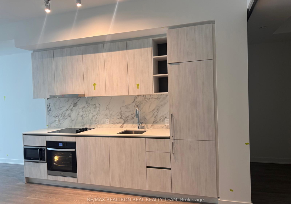 8-wellesley-street-w-toronto-ontario-c12173765