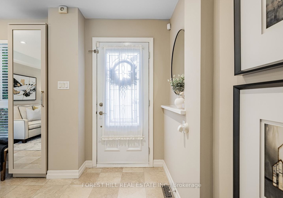 21-snowshoe-mill-way-north-york-ontario-c12173917