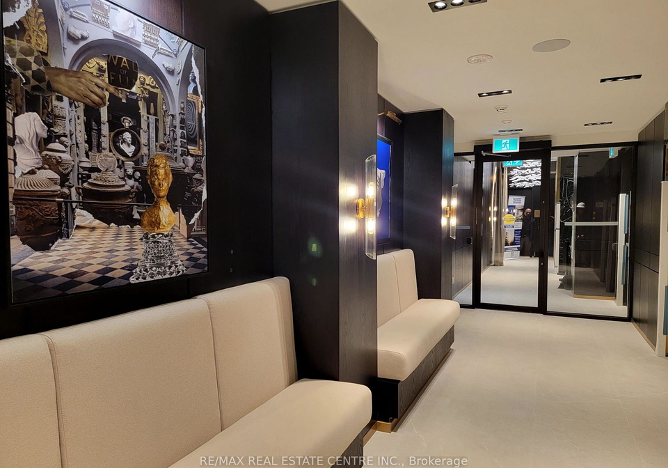 771-yonge-street-n-toronto-ontario-c12173978