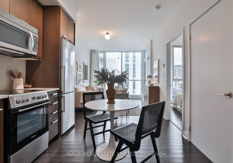 295-adelaide-street-w-toronto-ontario-c12174443