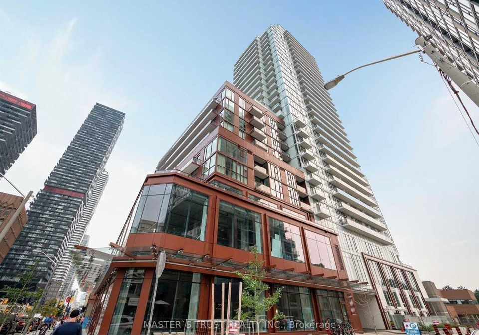 33-helendale-avenue-toronto-ontario-c12174857
