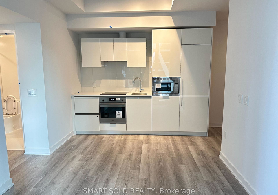238-simcoe-street-toronto-ontario-c12174892
