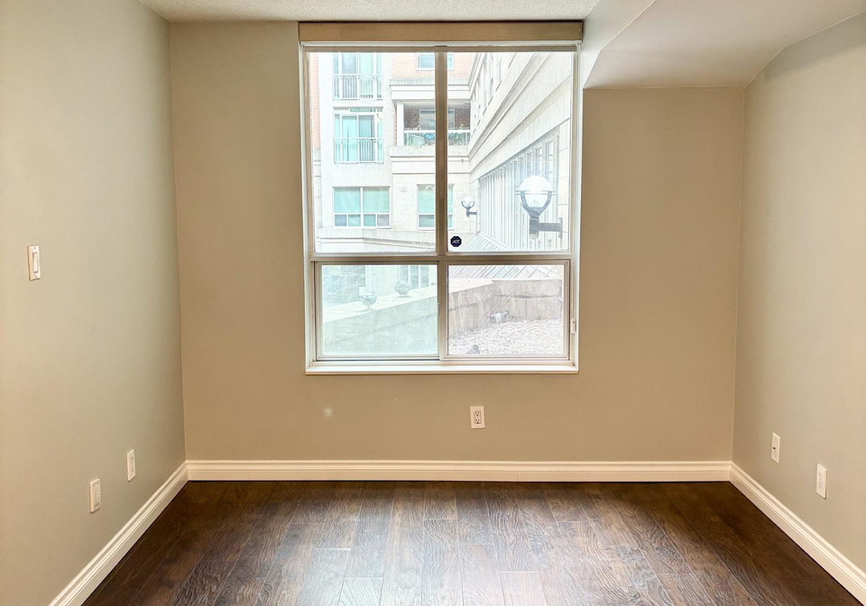 323-richmond-street-toronto-ontario-c12174982