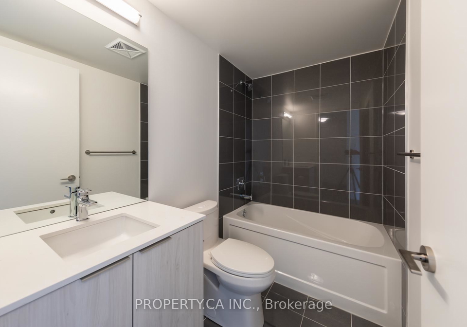 158-front-street-e-toronto-ontario-c12175241
