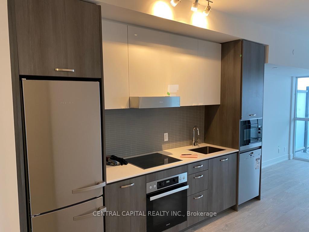11-lillian-street-toronto-ontario-c12176169