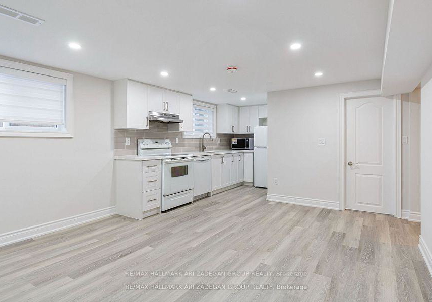 39-laurelcrest-avenue-toronto-ontario-c12176396