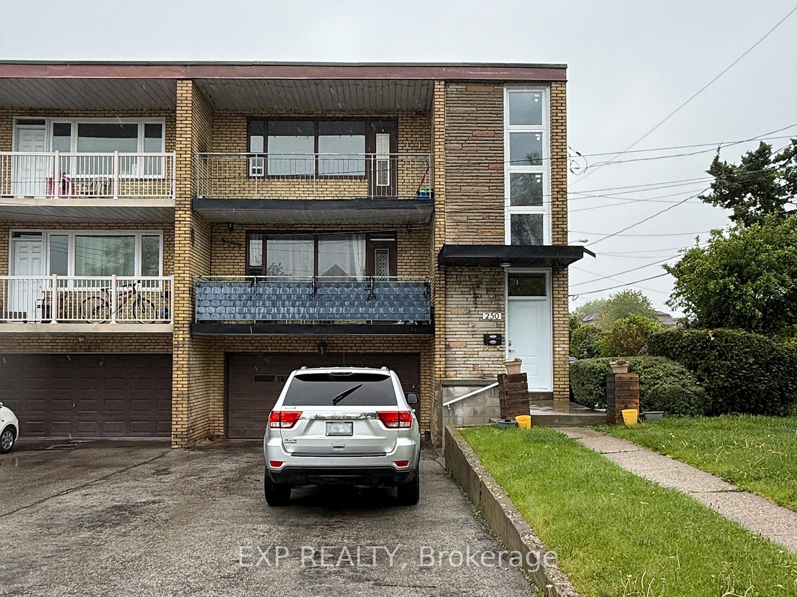 250-wilmington-avenue-toronto-ontario-c12176816