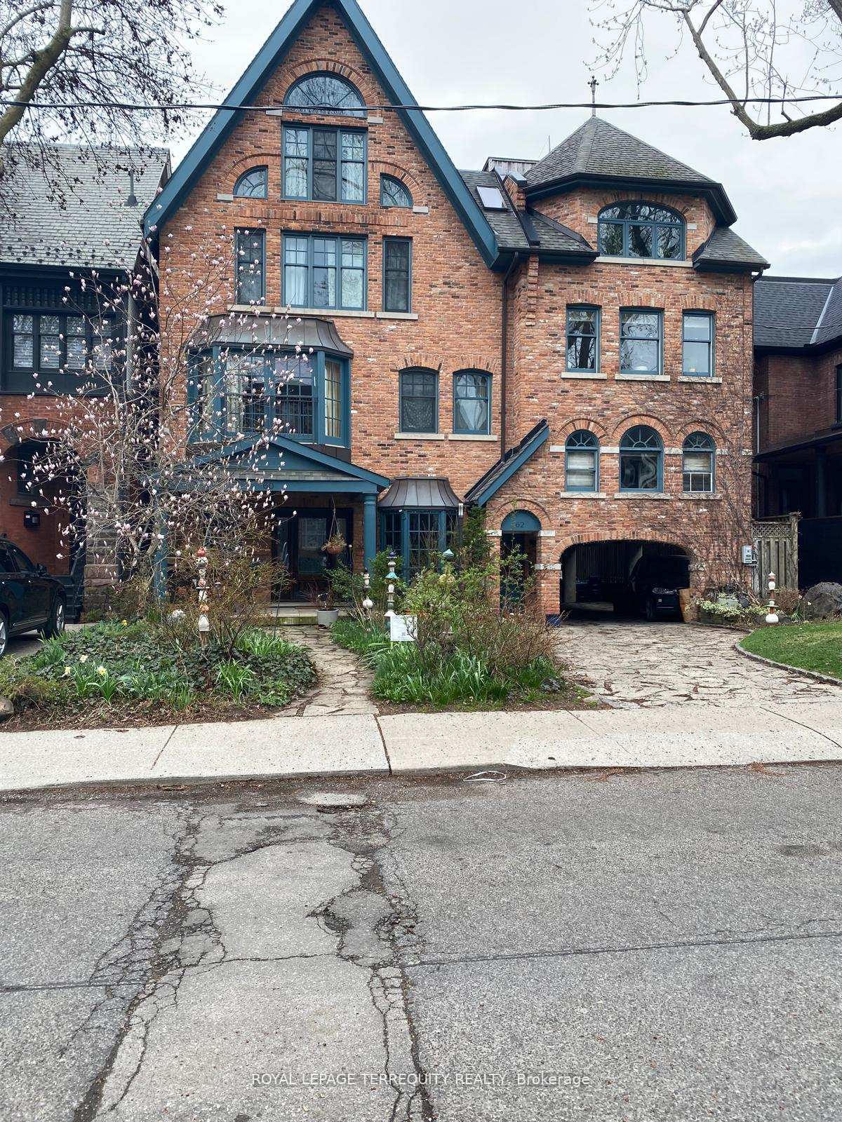 60-howland-avenue-toronto-ontario-c12177113