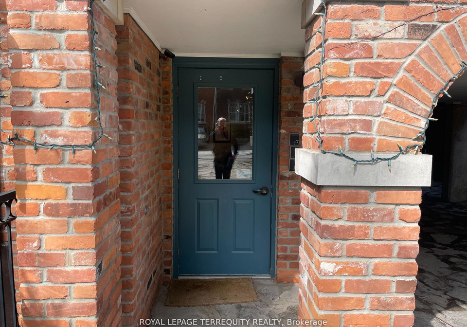60-howland-avenue-toronto-ontario-c12177113