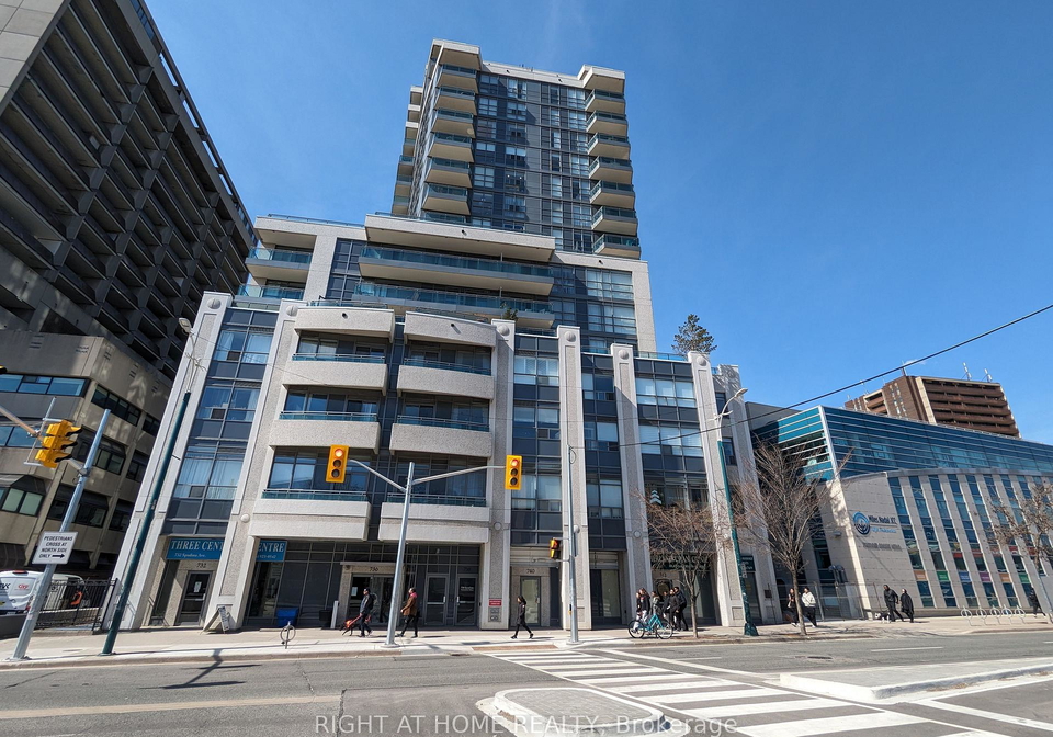 736-spadina-avenue-toronto-ontario-c12177292