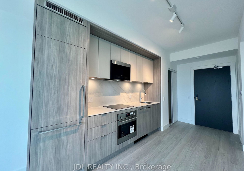 6-greenbriar-road-north-york-ontario-c12177530