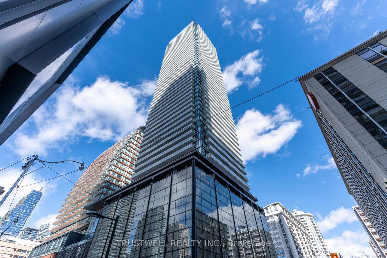 501-yonge-street-toronto-ontario-c12177593