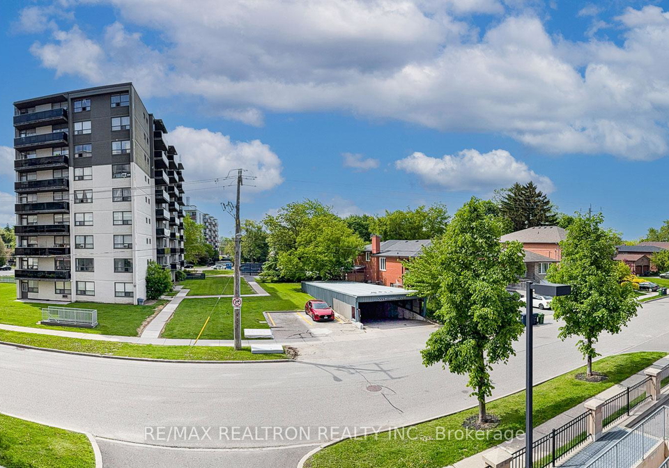 4200-bathurst-street-toronto-ontario-c12177877