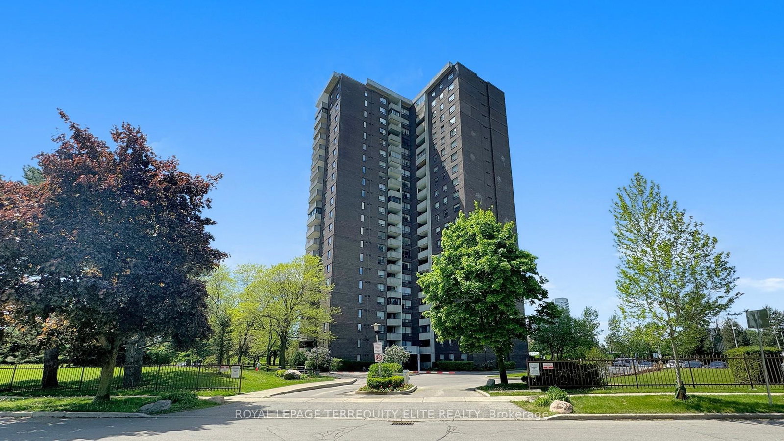 10-muirhead-road-north-york-ontario-c12178580