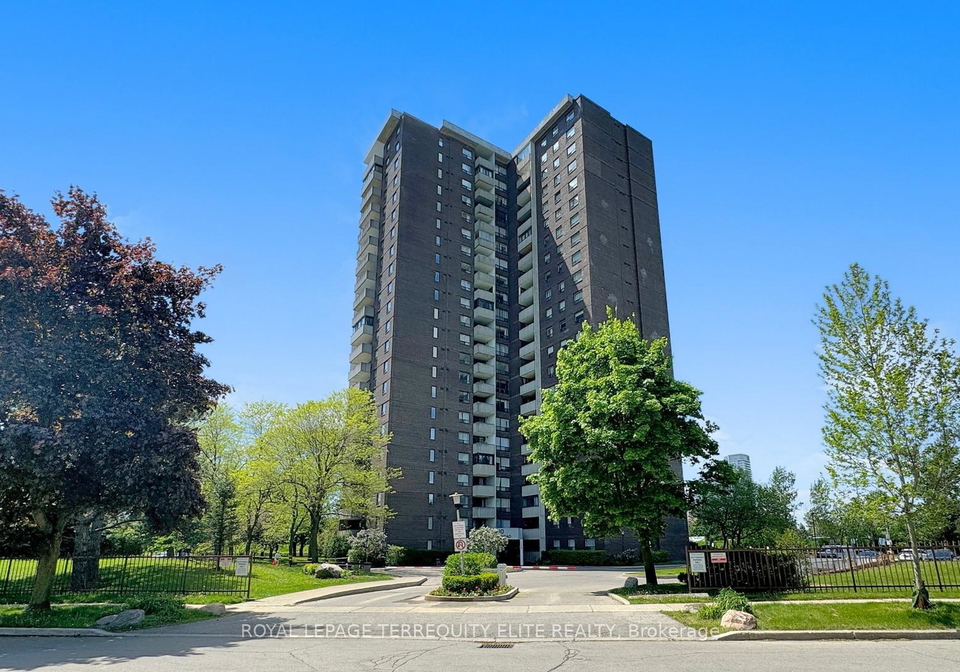 10-muirhead-road-north-york-ontario-c12178580