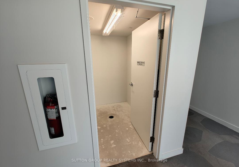 60-colborne-street-toronto-ontario-c12178883