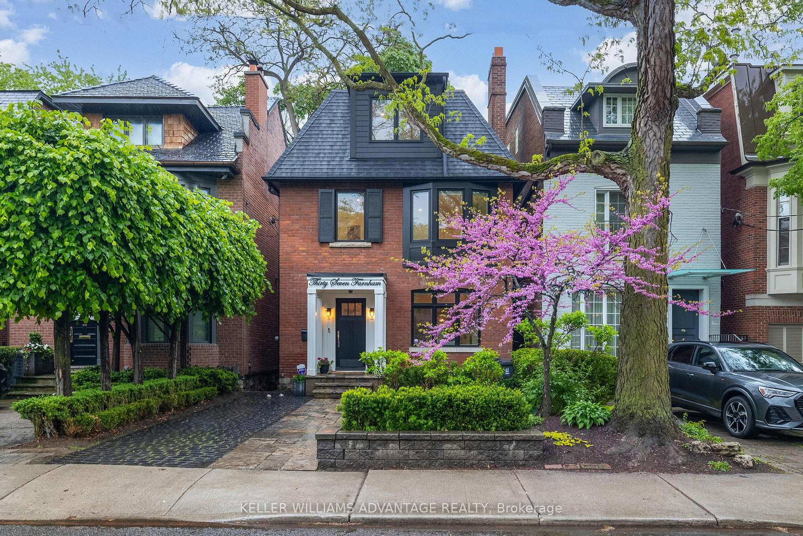 37-farnham-avenue-toronto-ontario-c12179001