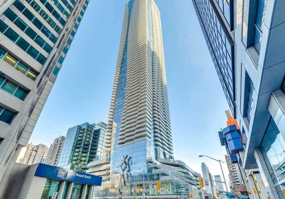1-bloor-st-street-e-toronto-ontario-c12179843