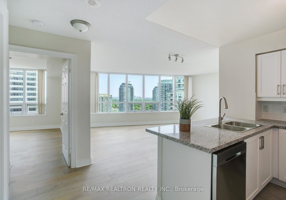 15-greenview-avenue-toronto-ontario-c12180006