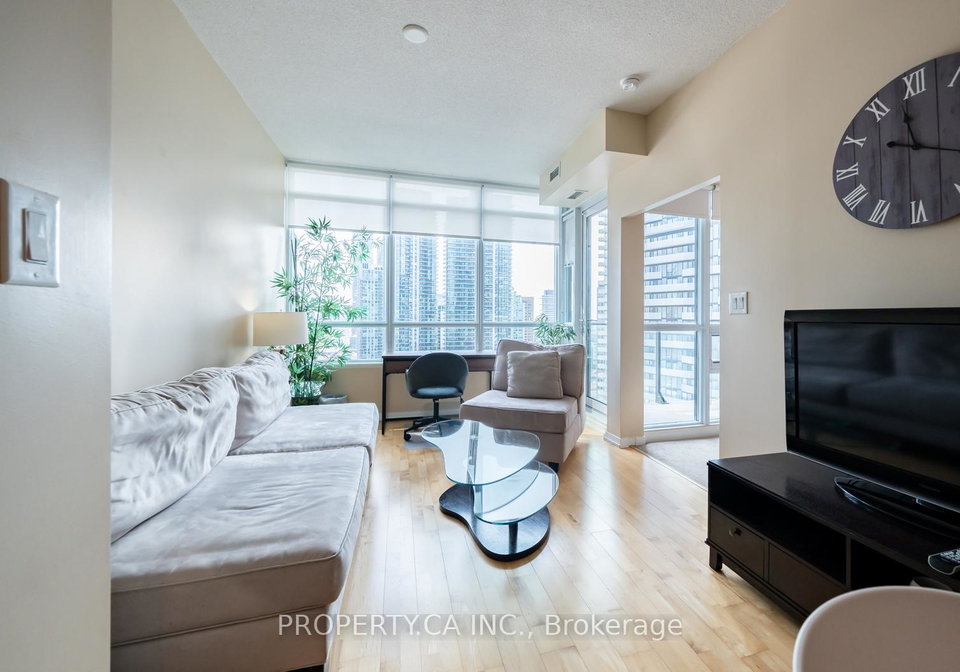 55-bremner-boulevard-toronto-ontario-c12180092