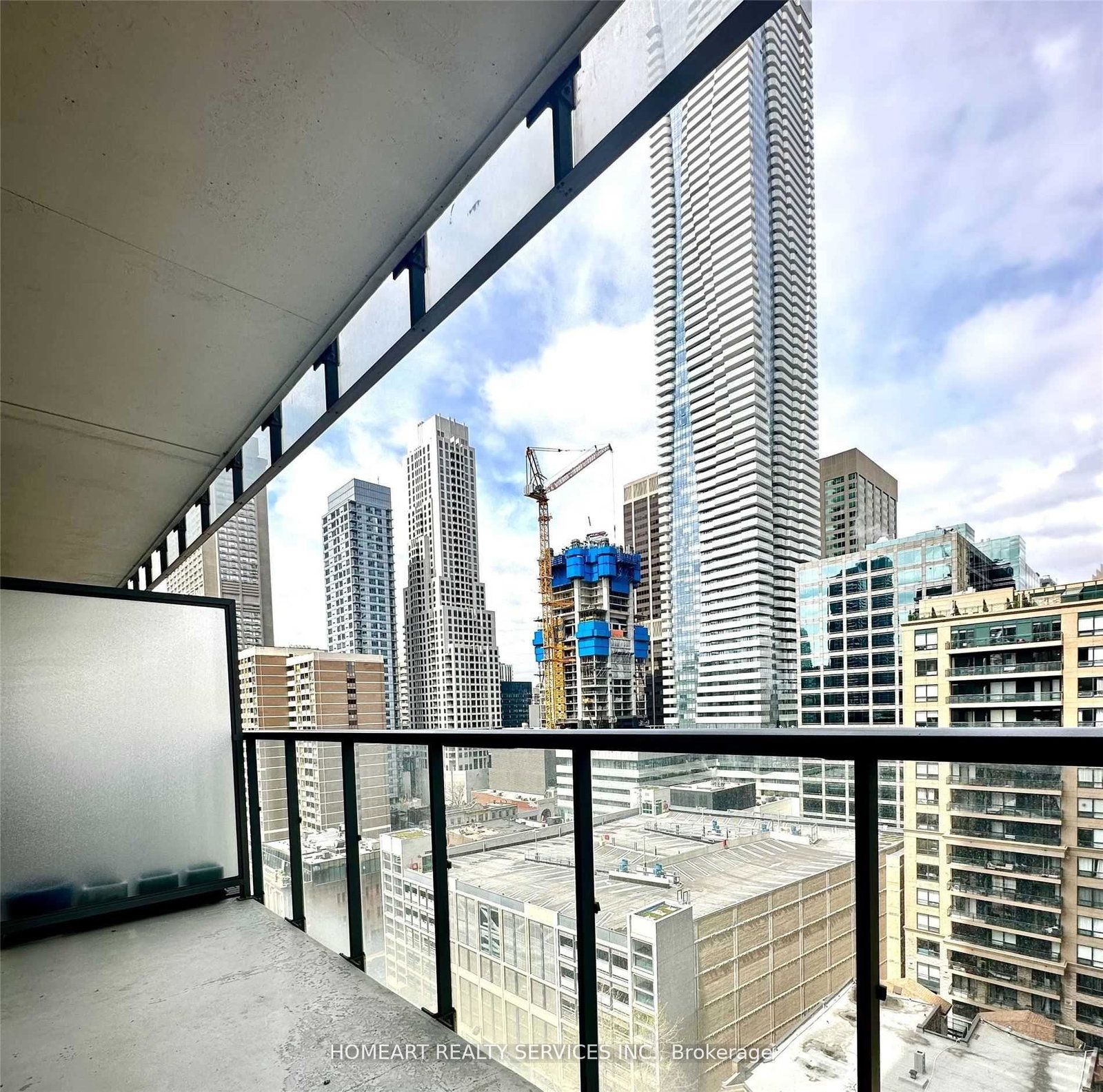 33-charles-street-e-toronto-ontario-c12180286