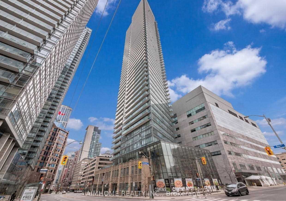 832-bay-street-toronto-ontario-c12180392