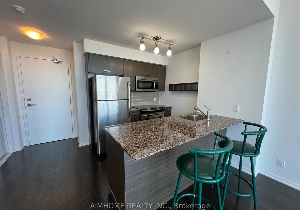 832-bay-street-toronto-ontario-c12180392