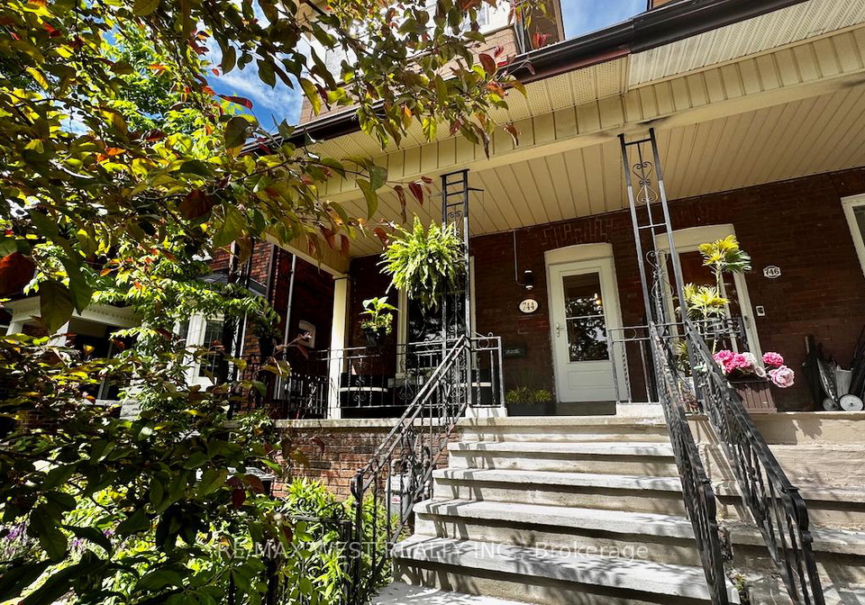 744-manning-avenue-toronto-ontario-c12180436