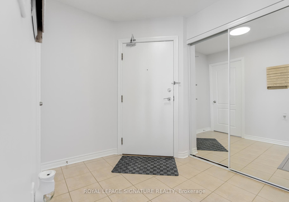 935-sheppard-avenue-w-toronto-ontario-c12181219