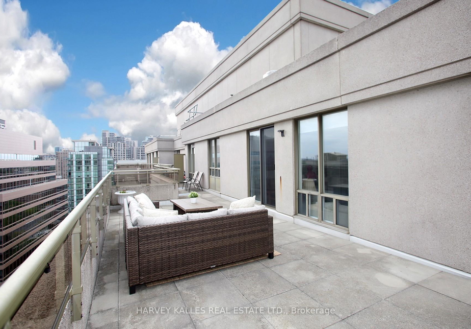 256-doris-avenue-north-york-ontario-c12181372