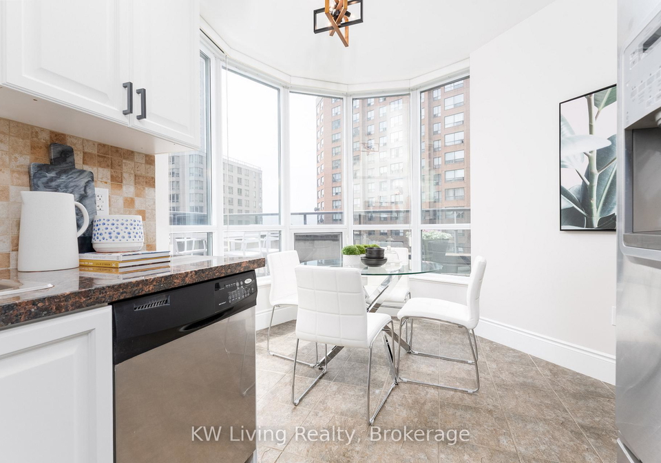 500-doris-avenue-north-york-ontario-c12181542