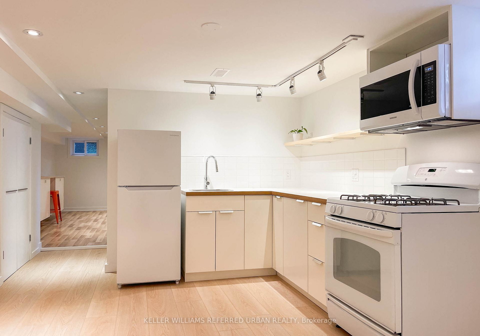 190-st-clarens-avenue-toronto-ontario-c12182026