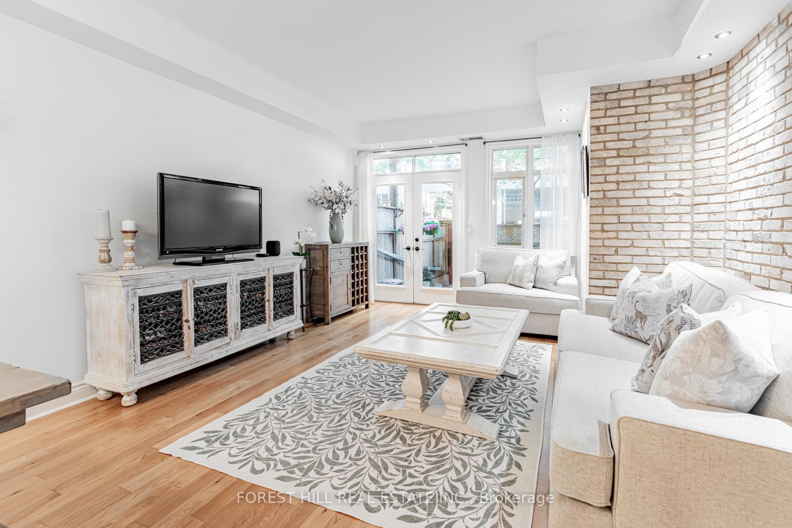 500-richmond-street-w-toronto-ontario-c12182113