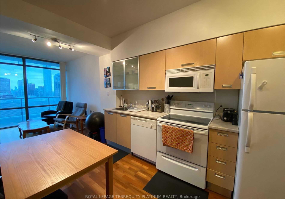 38-grenville-street-toronto-ontario-c12182161
