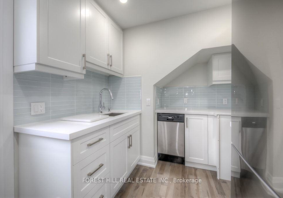 1747-bathurst-street-toronto-ontario-c12182376