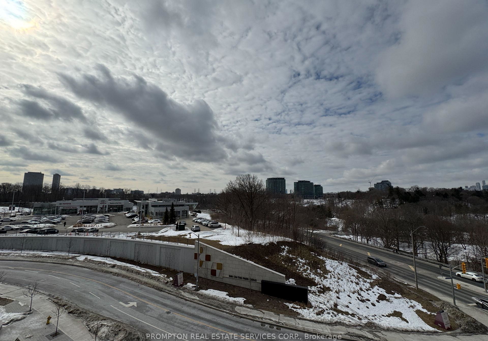 10-inn-on-the-park-drive-north-york-ontario-c12182733