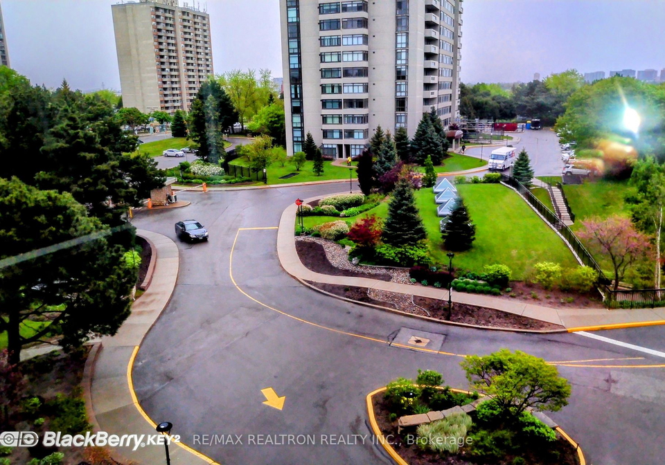 3303-don-mills-road-e-north-york-ontario-c12183158