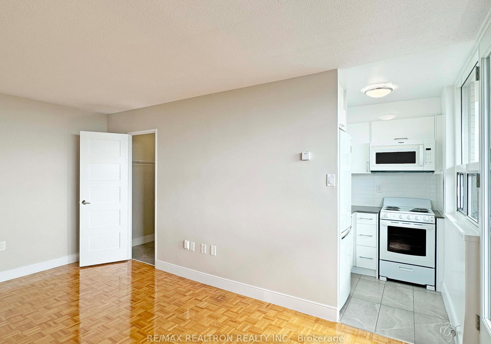 1500-bathurst-street-toronto-ontario-c12183956