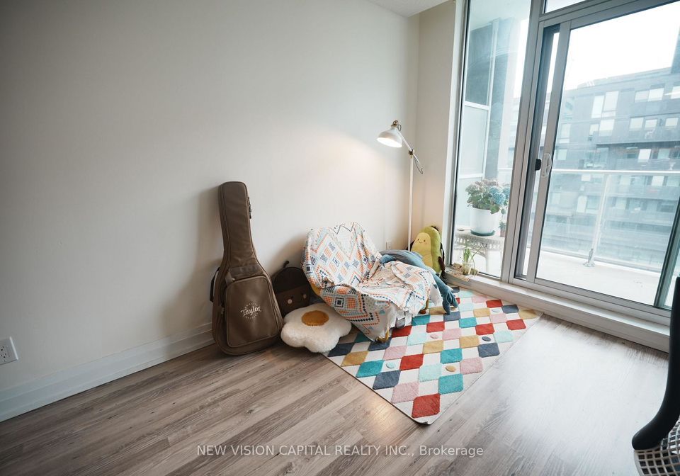 555-wilson-avenue-toronto-ontario-c12184432