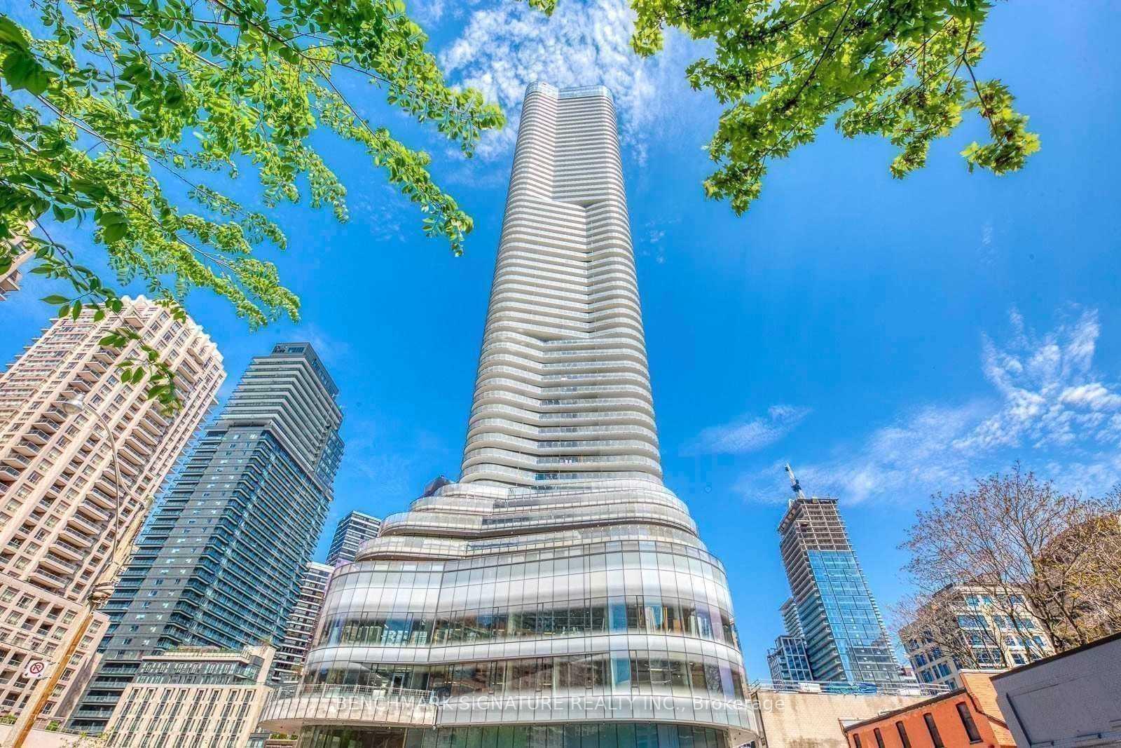 11-wellesley-street-w-toronto-ontario-c12184568