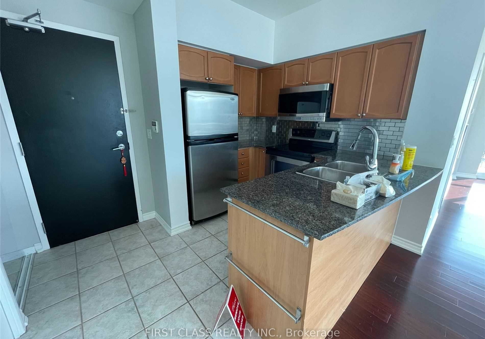 231-fort-york-boulevard-toronto-ontario-c12184617