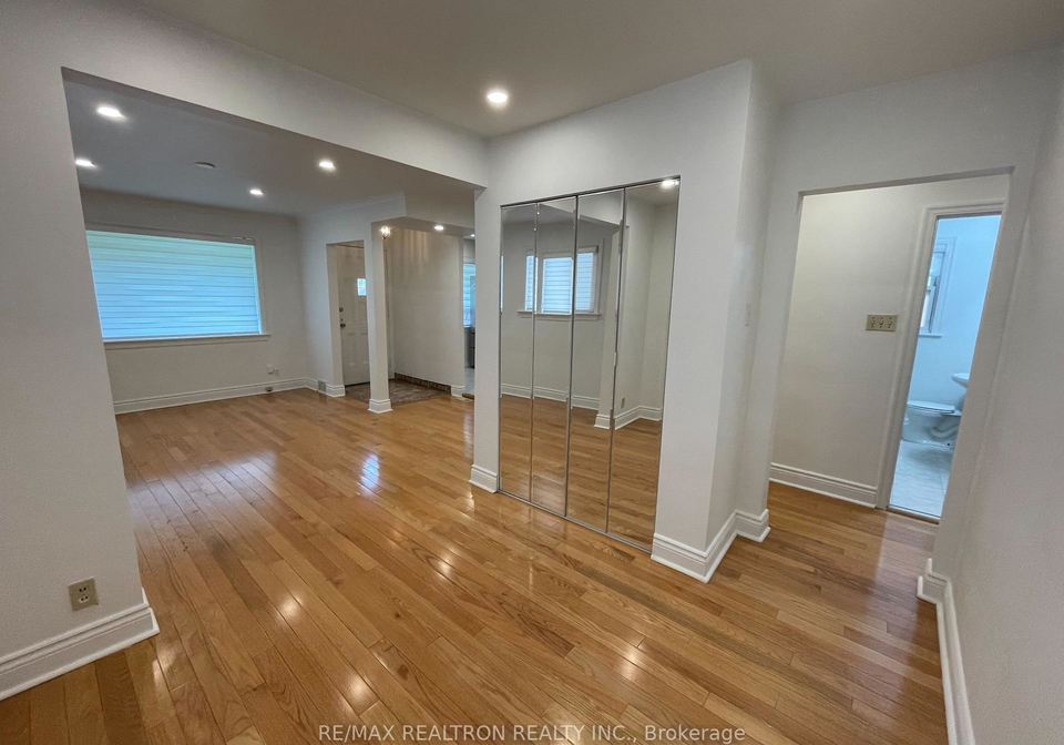 60-nipigon-avenue-north-york-ontario-c12184747