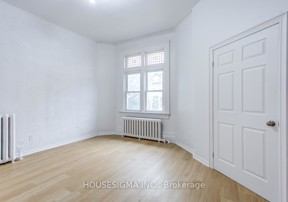 661-huron-street-toronto-ontario-c12184816
