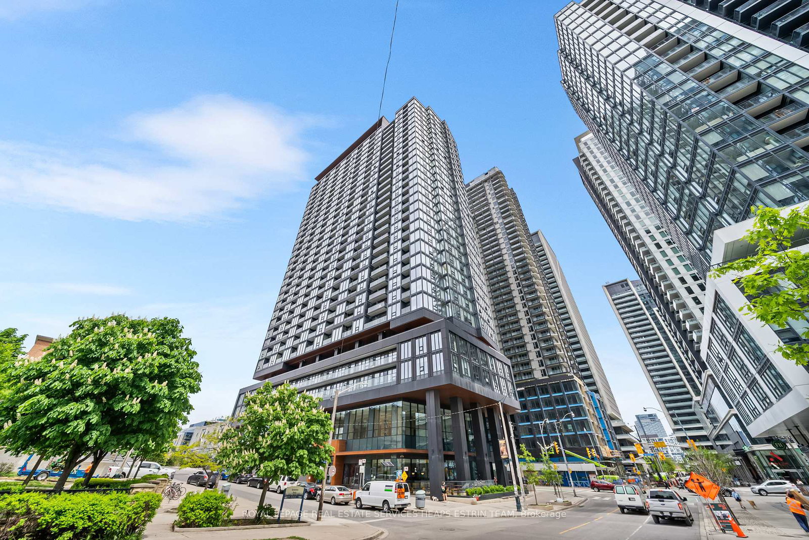 19-western-battery-road-toronto-ontario-c12185224