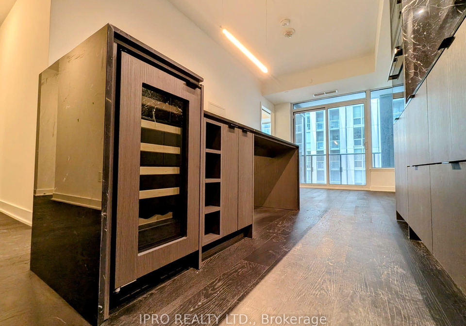 11-yorkville-avenue-toronto-ontario-c12185294