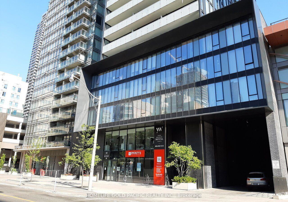 28-wellesley-street-e-toronto-ontario-c12185369