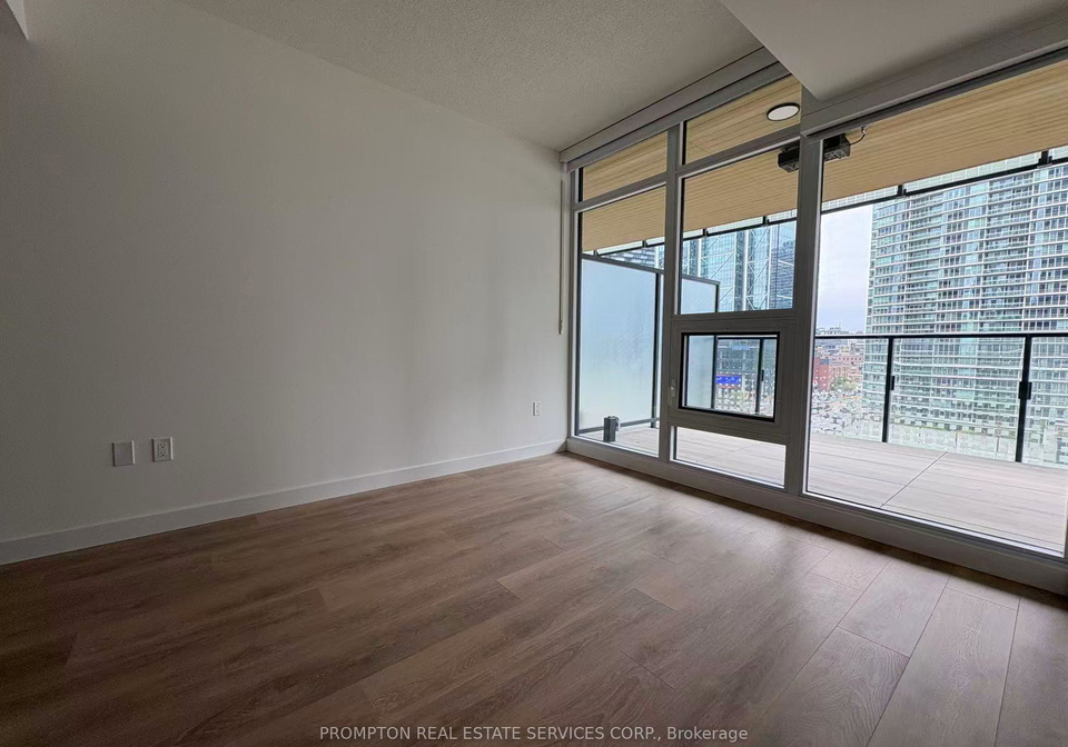3-concord-cityplace-way-toronto-ontario-c12186307