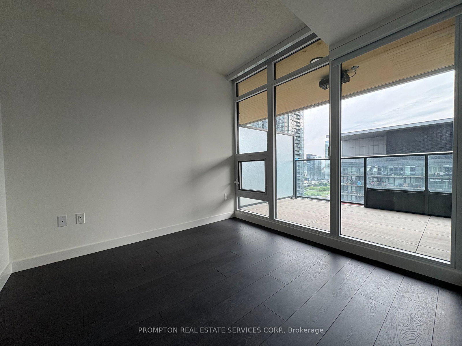 3-concord-cityplace-way-toronto-ontario-c12186430