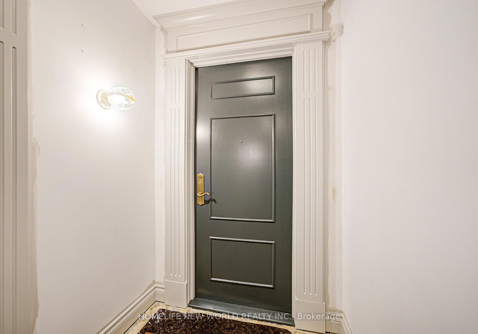 18-sommerset-way-north-york-ontario-c12187216